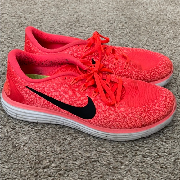 Nike running shoes - Picture 1 of 2